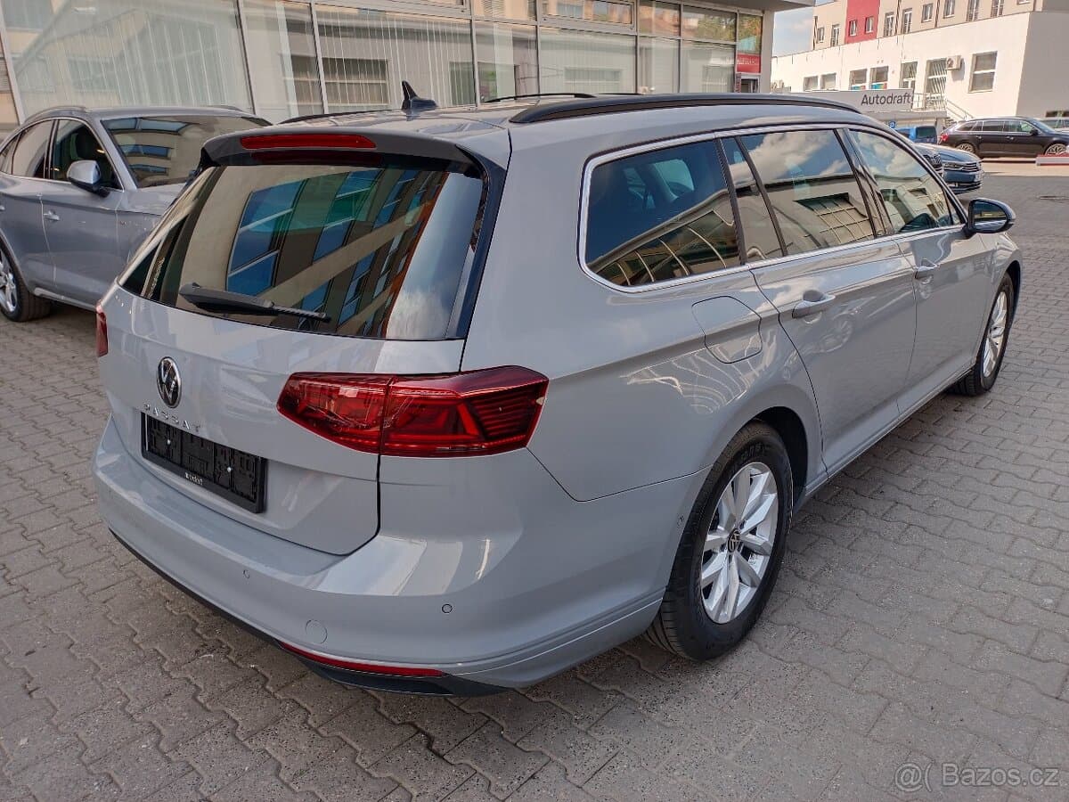 VW Passat B8 Variant 2.0TDI 110kW DSG - záruka Autodraft