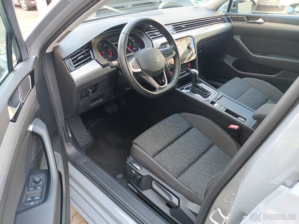 VW Passat B8 Variant 2.0TDI 110kW DSG - záruka Autodraft