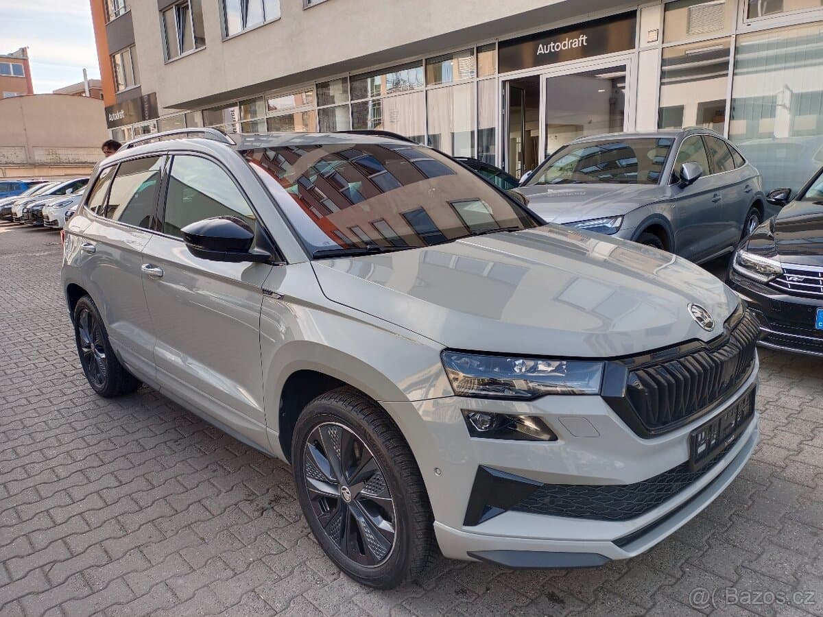 Škoda Karoq Sportline TSI 140kW 4x4 DSG - záruka Autodraft