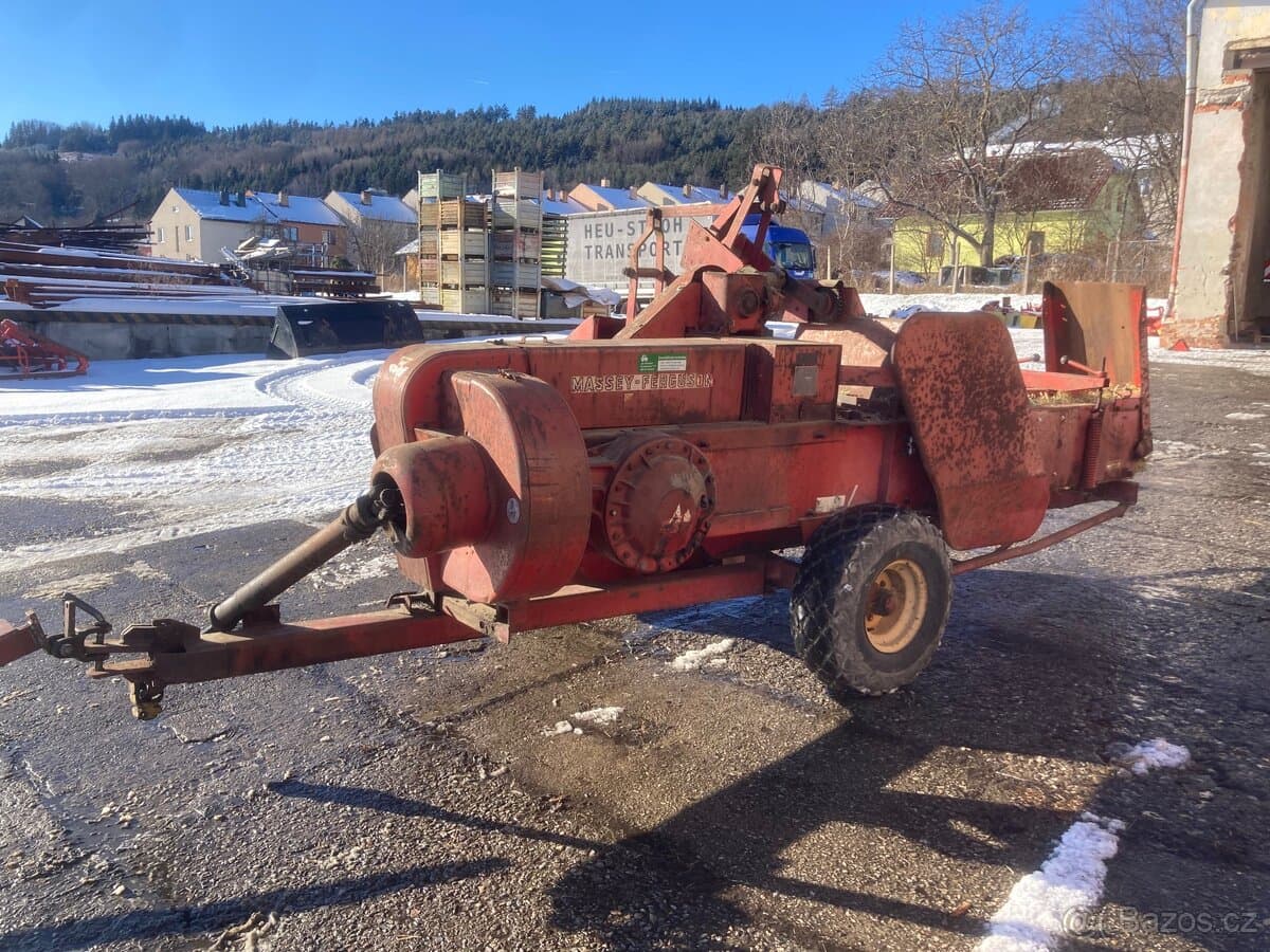 Massey Ferguson 8-15