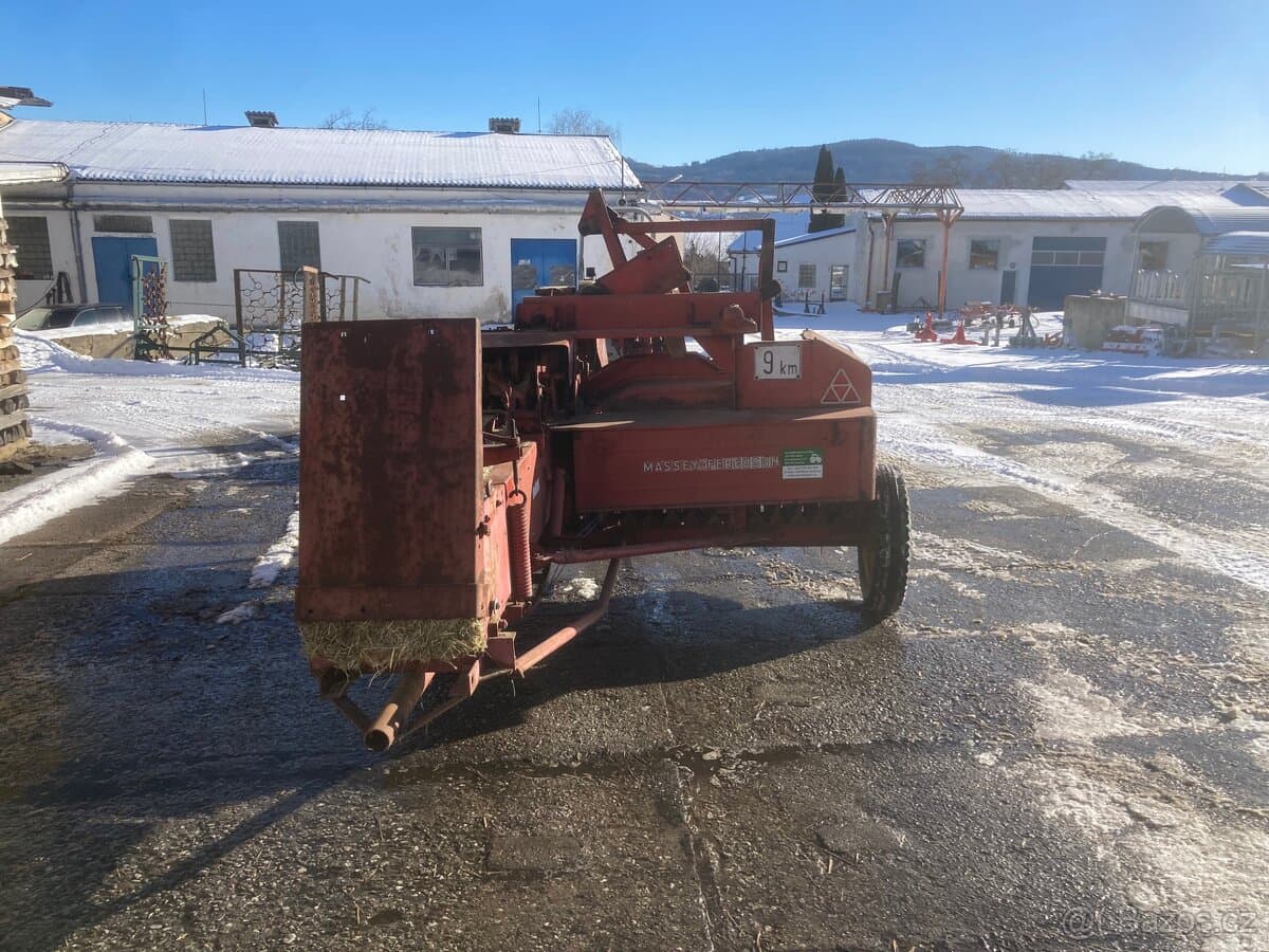 Massey Ferguson 8-15