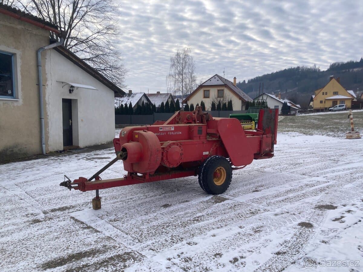 Massey Ferguson 15-8