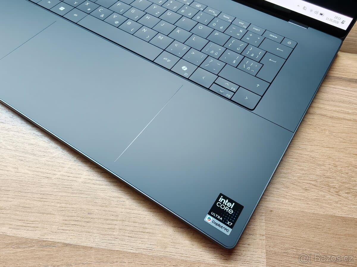 DELL XPS 16| Ultra X7 358H | 16'' OLED | Dotyk | 32GB