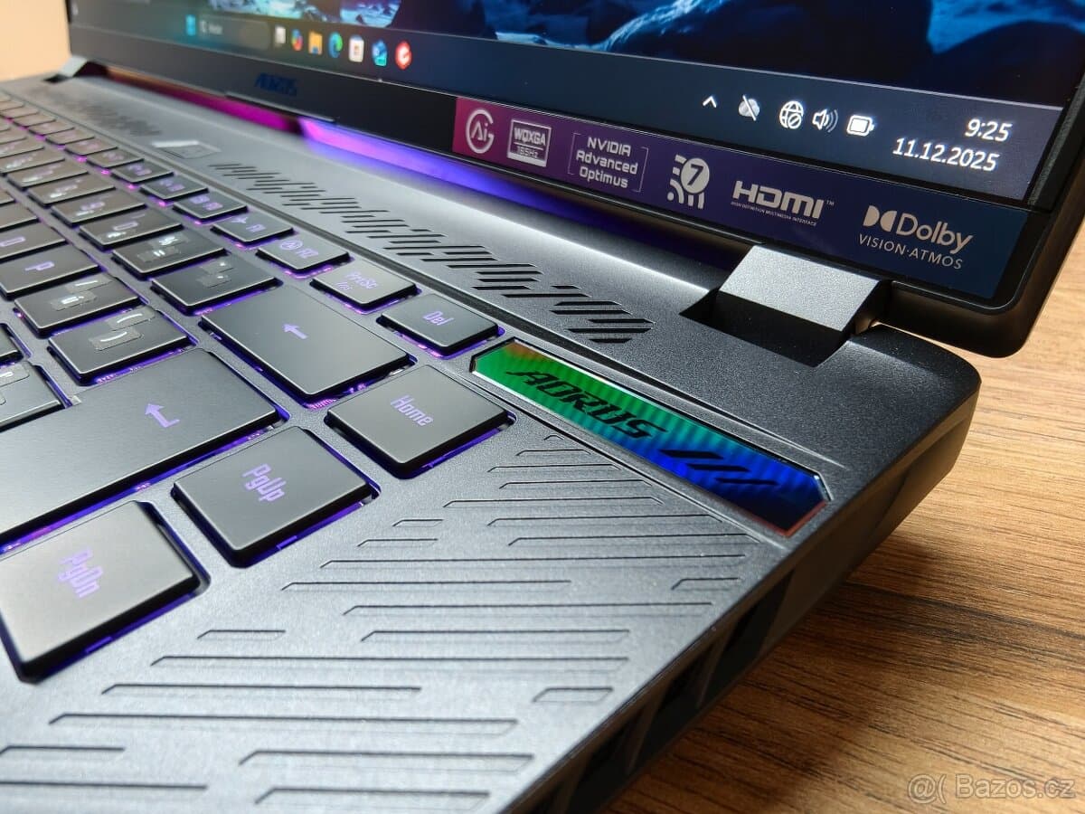 2K 165HZ_GIGABYTE AORUS 16X_i7-14650HX_16GB_RTX 4070 8GB