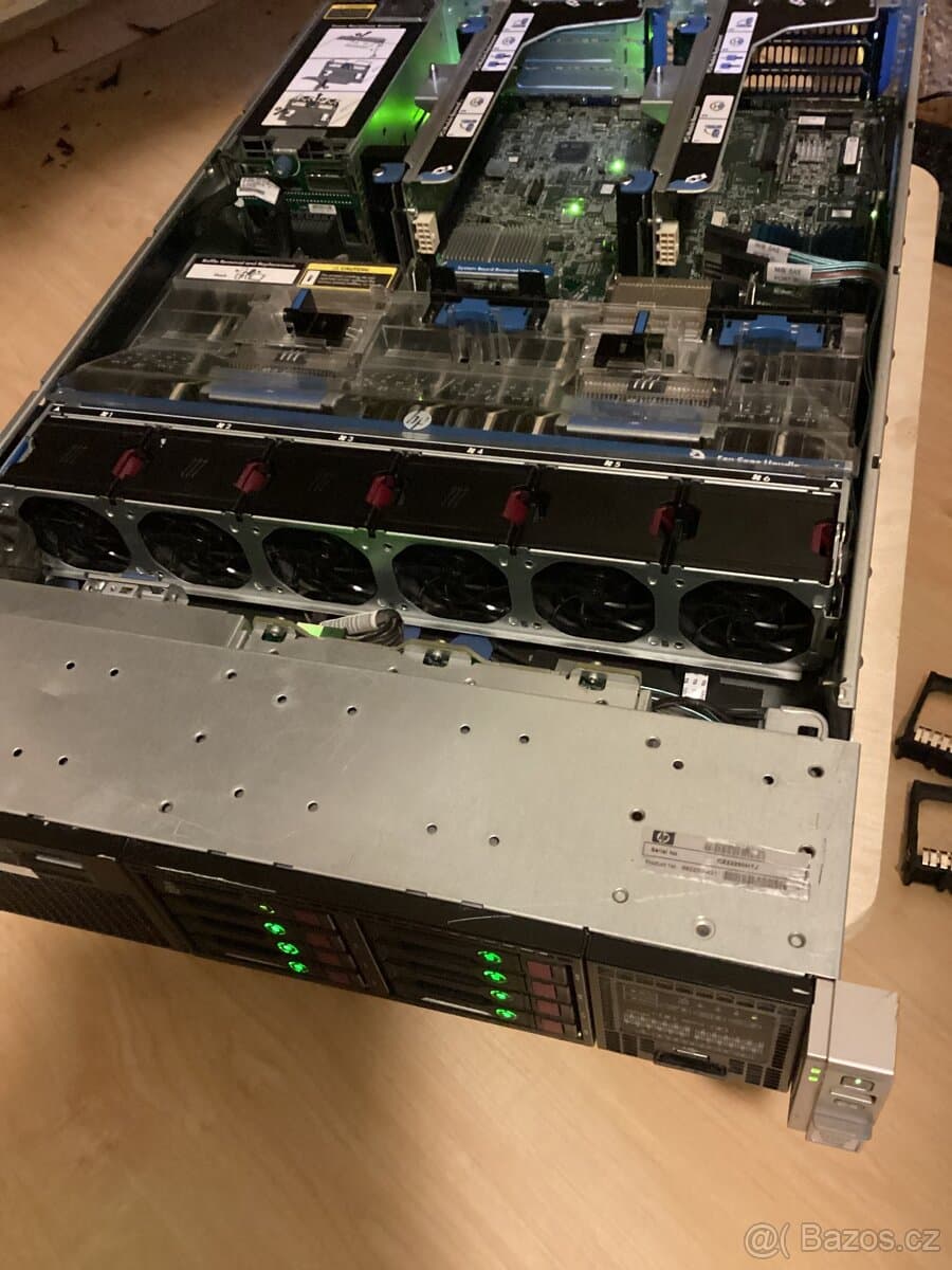 Server HP ProLiant DL380p Gen8 - Xeon E5-2690@2,90 GHz, 64GB