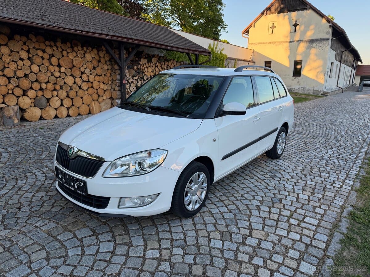 Škoda Fabia 2 1.6 tdi 77kw facelift combi A/C nová STK