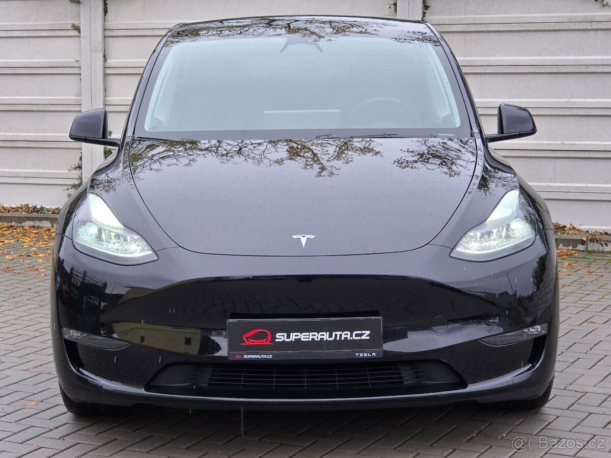 Tesla Model Y Performance Tovární Záruka SOH 96% Tažné zaříz