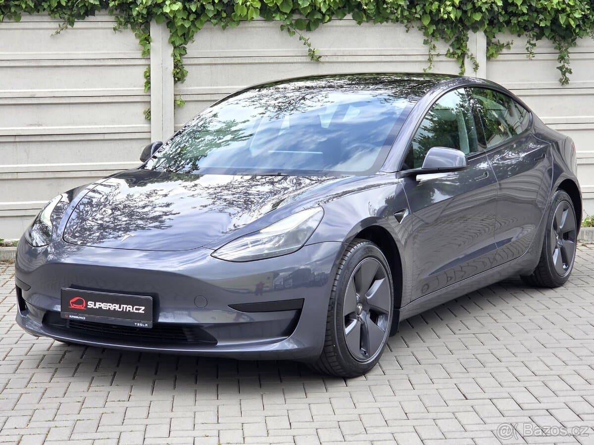 Tesla Model 3 SR+ / Tažné zař. / SOH 94.3% / NEHAVAROVÁNO