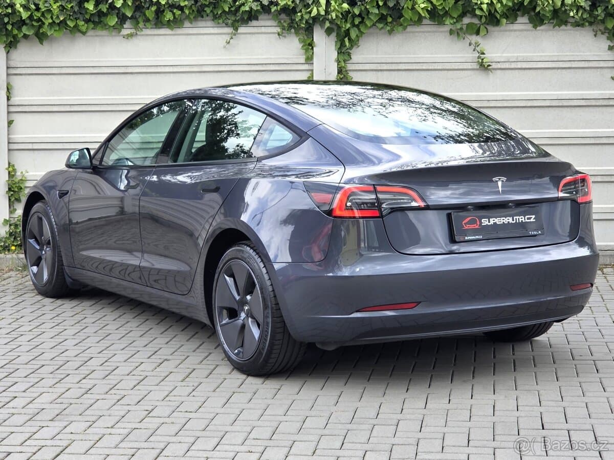 Tesla Model 3 SR+ / Tažné zař. / SOH 94.3% / NEHAVAROVÁNO