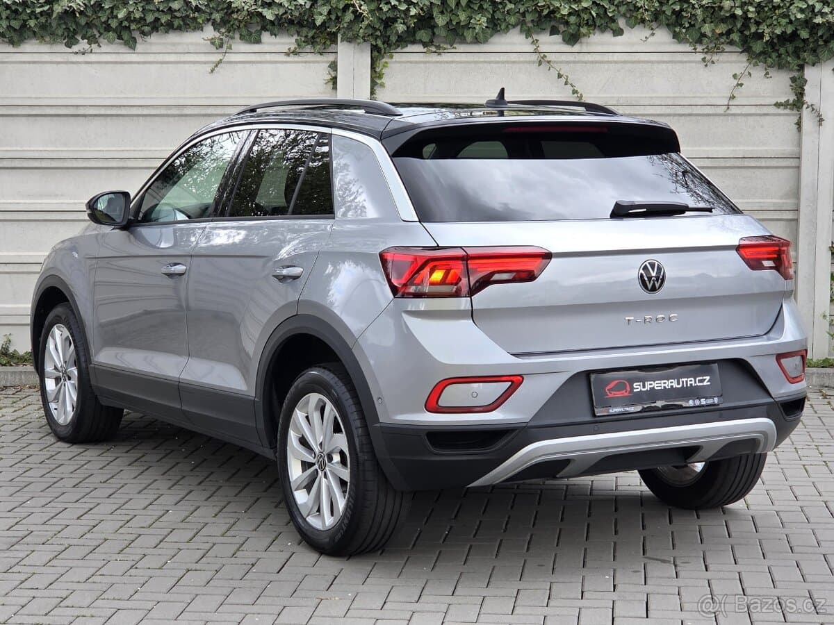 VW T-Roc 1.5TSI DSG / koupeno v ČR / NEHAVAROVÁNO
