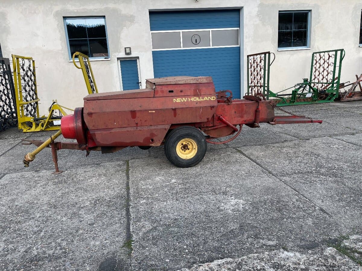 New Holland 270