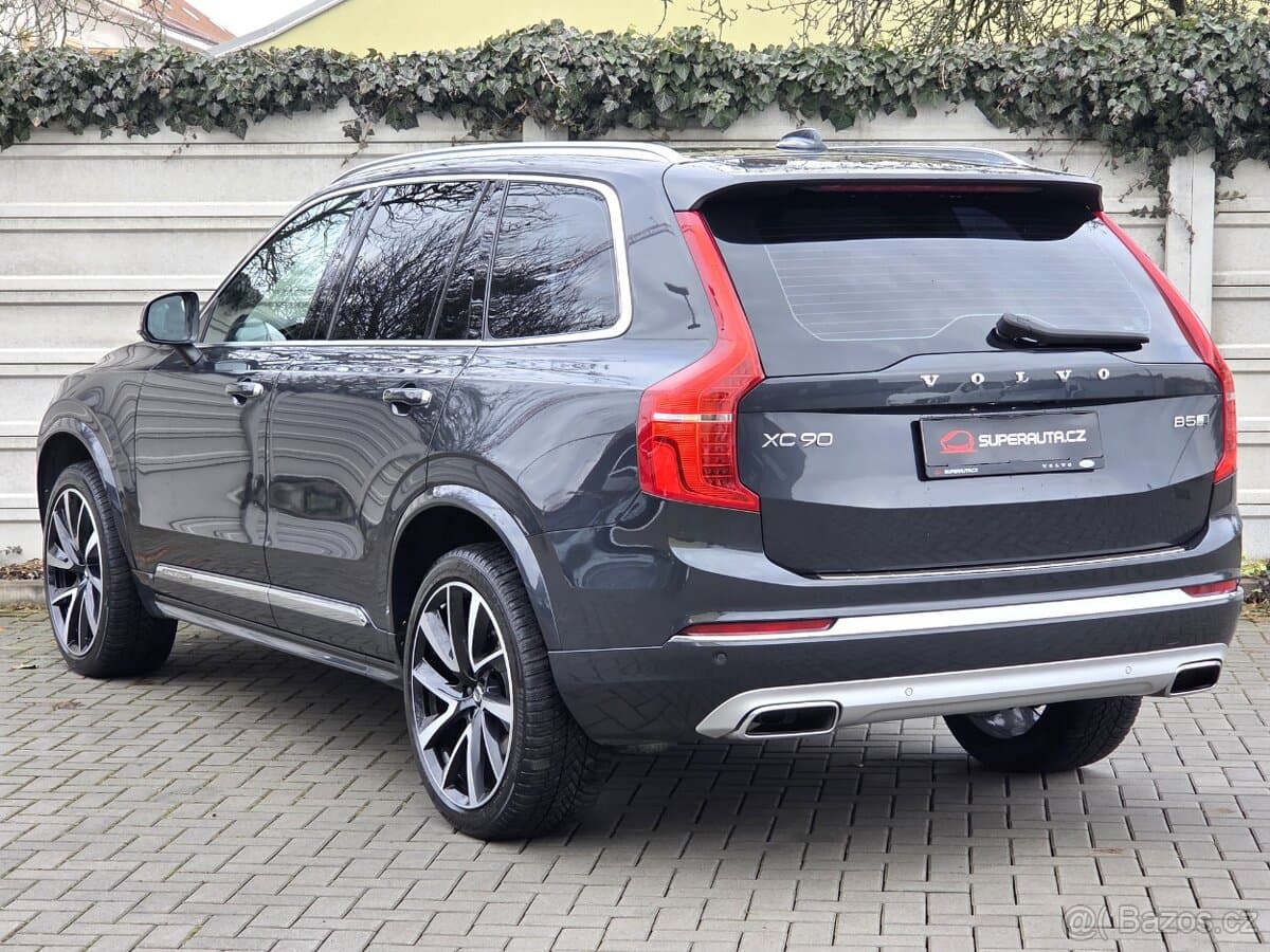 Volvo XC90 B5 Inscription / koupeno v ČR / Tažné zařízení