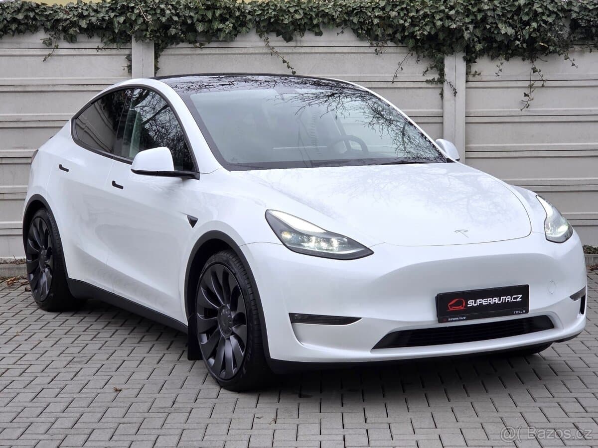 Tesla Model Y Performance Plná Tovární Záruka SOH 94.1%