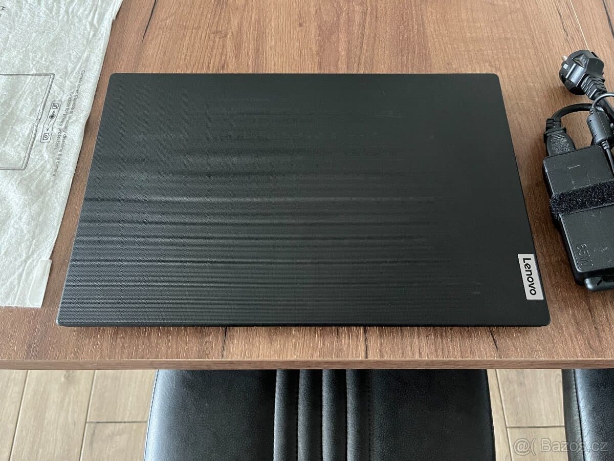 UltraBook Lenovo V15 G4 Záruka-15.6" FHD-i3 1315U-SSD 512GB