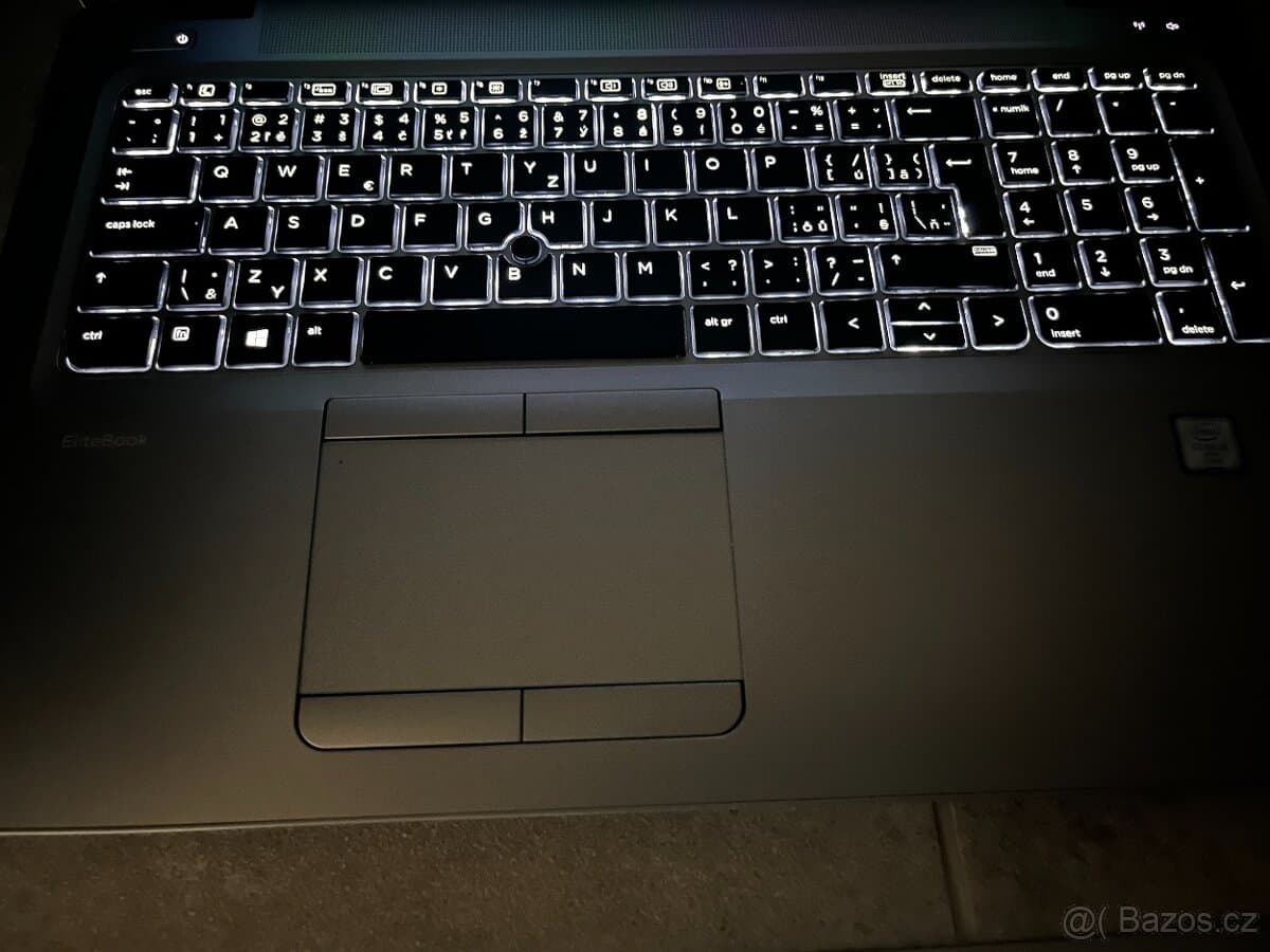 UltraBook HP EliteBook 850 G3 15.6"FHD-i5-RAM 8GB-SSD 256GB