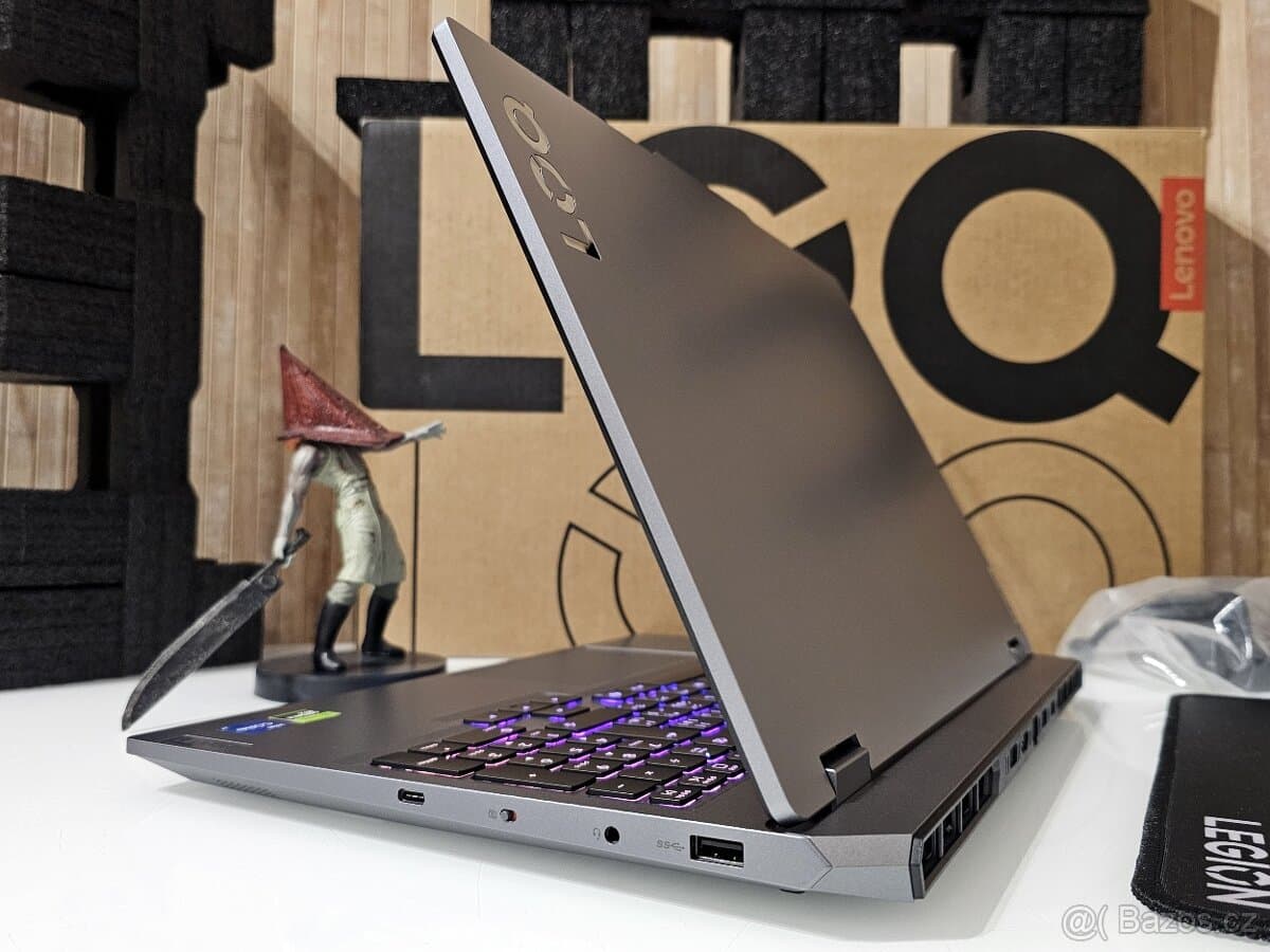 2,5K/165HZ LENOVO RTX i7-13650HX,RTX4060,1TB SSD,16GB RAM