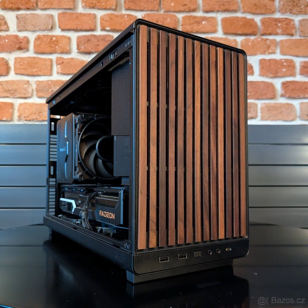 WOOD & GLASS