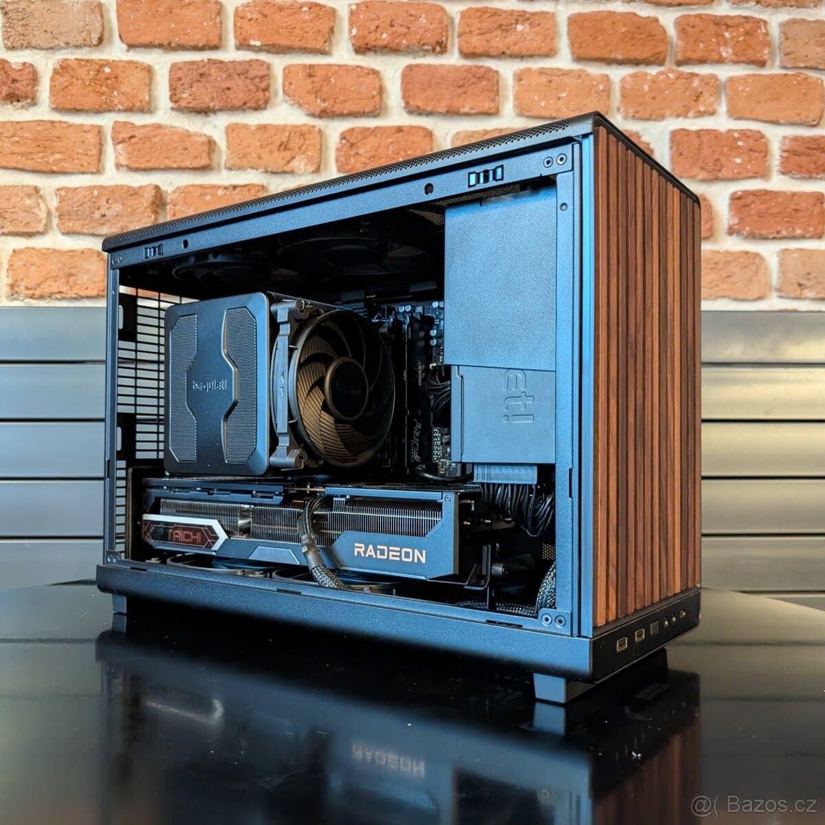 WOOD & GLASS