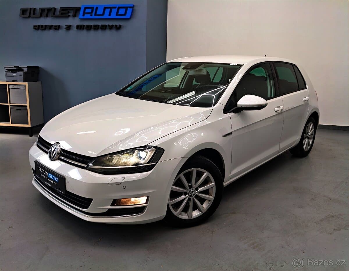 VW GOLF VII 1.4 TSI 110KW,2016, LOUNGE, WEBASTO, LED, KAMERA