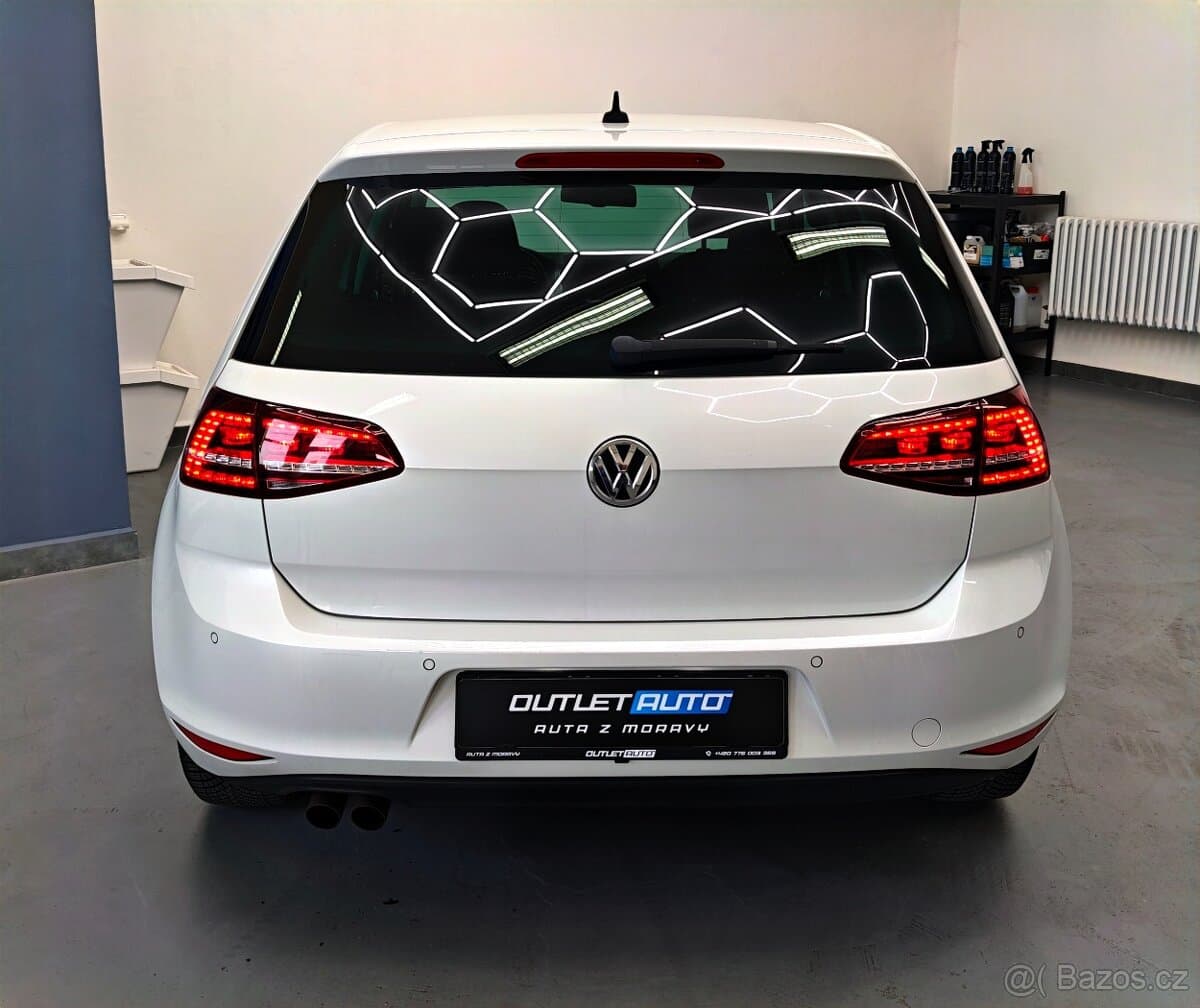 VW GOLF VII 1.4 TSI 110KW,2016, LOUNGE, WEBASTO, LED, KAMERA