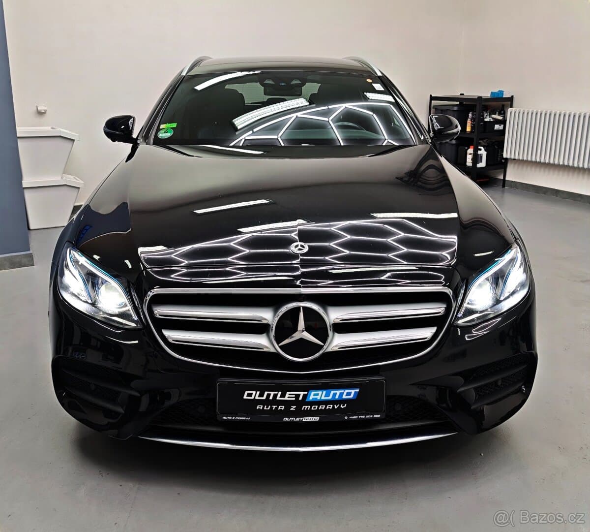 MERCEDES E220d,4MATIC, AMG,TOP VÝBAVA, ZÁRUKA, ALCANTARA,DPH