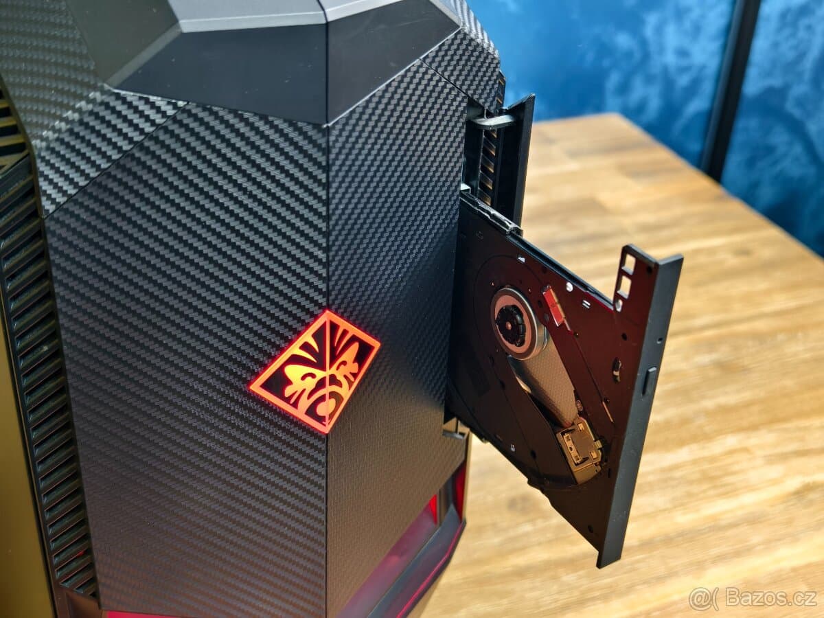 HP Omen 6jádro i7 8700, 32GB, GTX1080 8GB, SSD+HDD, záruka