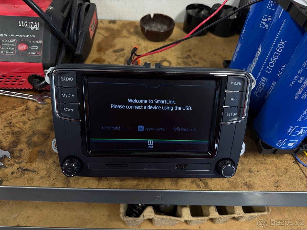 Autorádio Škoda RCD440 CarPlay Fabia Octavia Superb Yeti