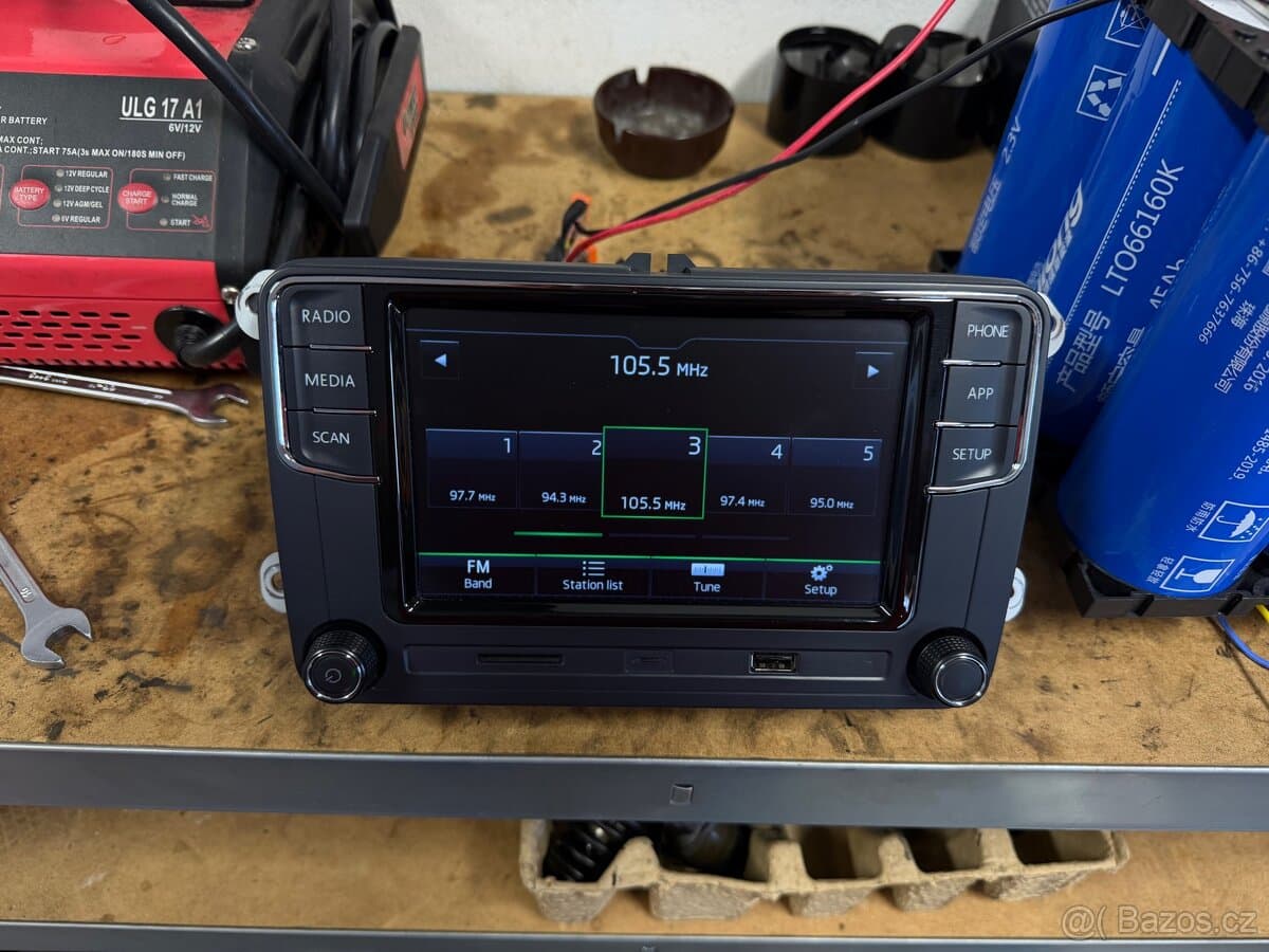 Autorádio Škoda RCD440 CarPlay Fabia Octavia Superb Yeti
