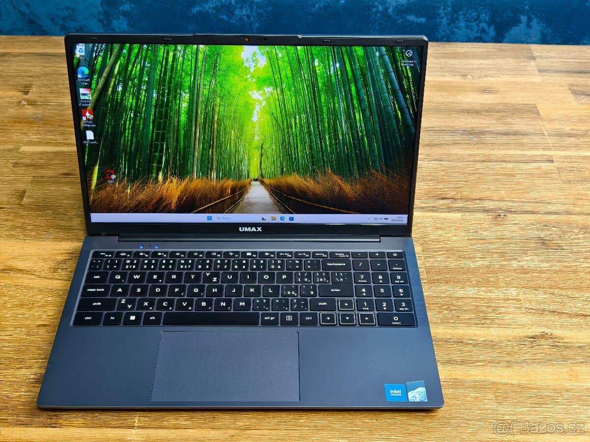 zánovní notebook UMAX VisionBook 15WN Plus