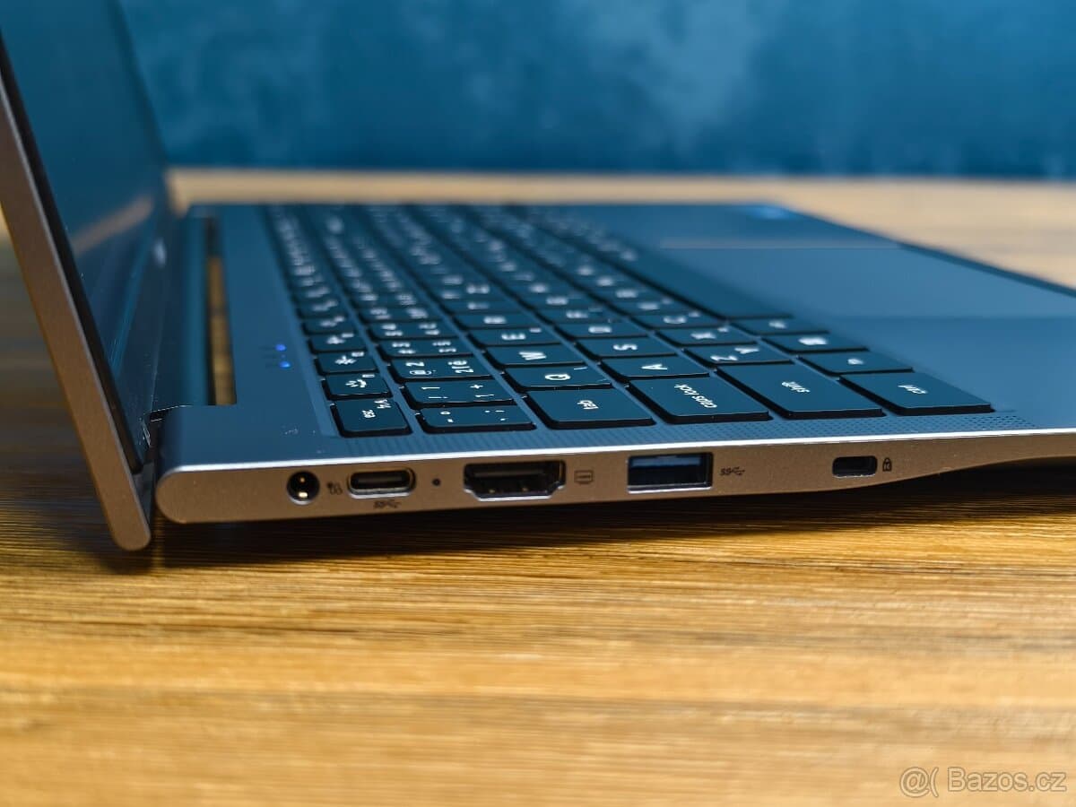 zánovní notebook UMAX VisionBook 15WN Plus