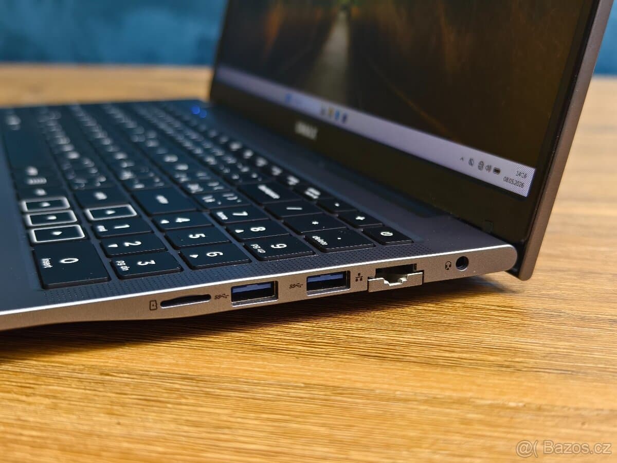 zánovní notebook UMAX VisionBook 15WN Plus