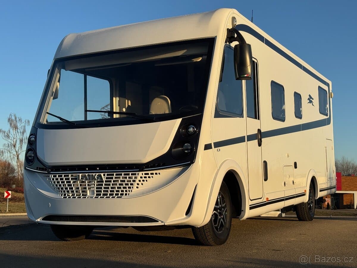 LAIKA Kosmo H 1409 – Luxusní integrovaný obytný vůz skladem