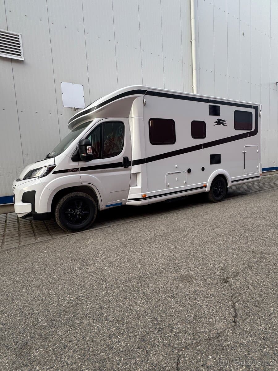 LAIKA KOSMO L 319 (2026) – 5 míst