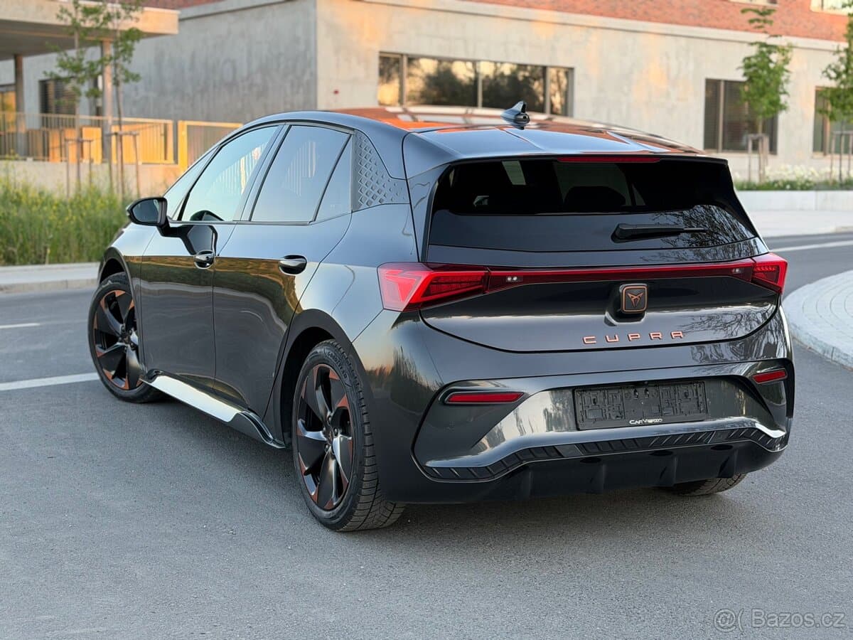 CUPRA BORN 62KW 150KW ADRENALIN VÝHŘEV /SOH 92,4%