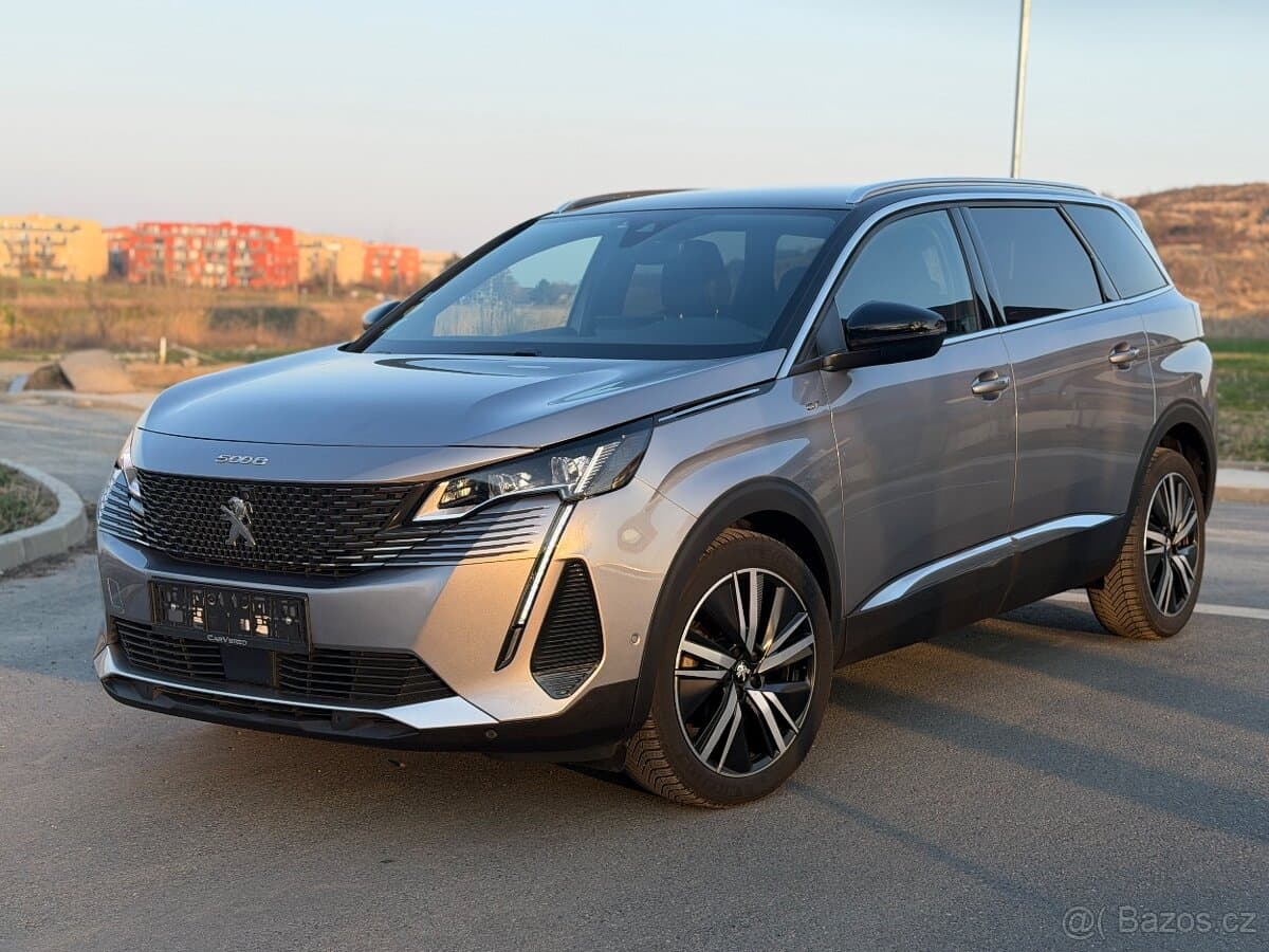 PEUGEOT 5008 2.0 HDI 130KW GT 360KAMERY MASÁŽE 7MÍST VÝHŘEV