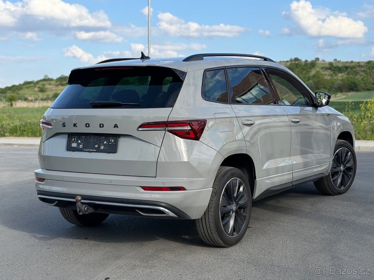 ŠKODA KAROQ FL 1.5 TSI 110KW DSG SPORTLINE TAŽNÝ VIRTUAL