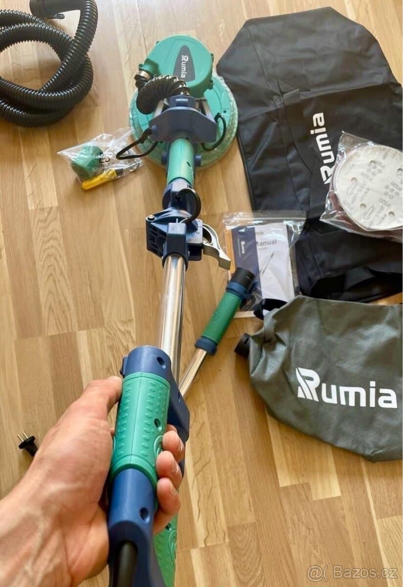 BRUSKA NA SD A OMÍTKU S ODSÁVÁNÍM 800W, žirafa