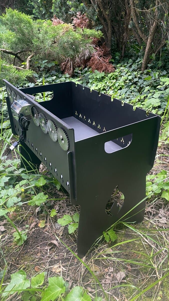 Automatický ocelový gril na špízy - šašlík(8 nebo 10 pozic )