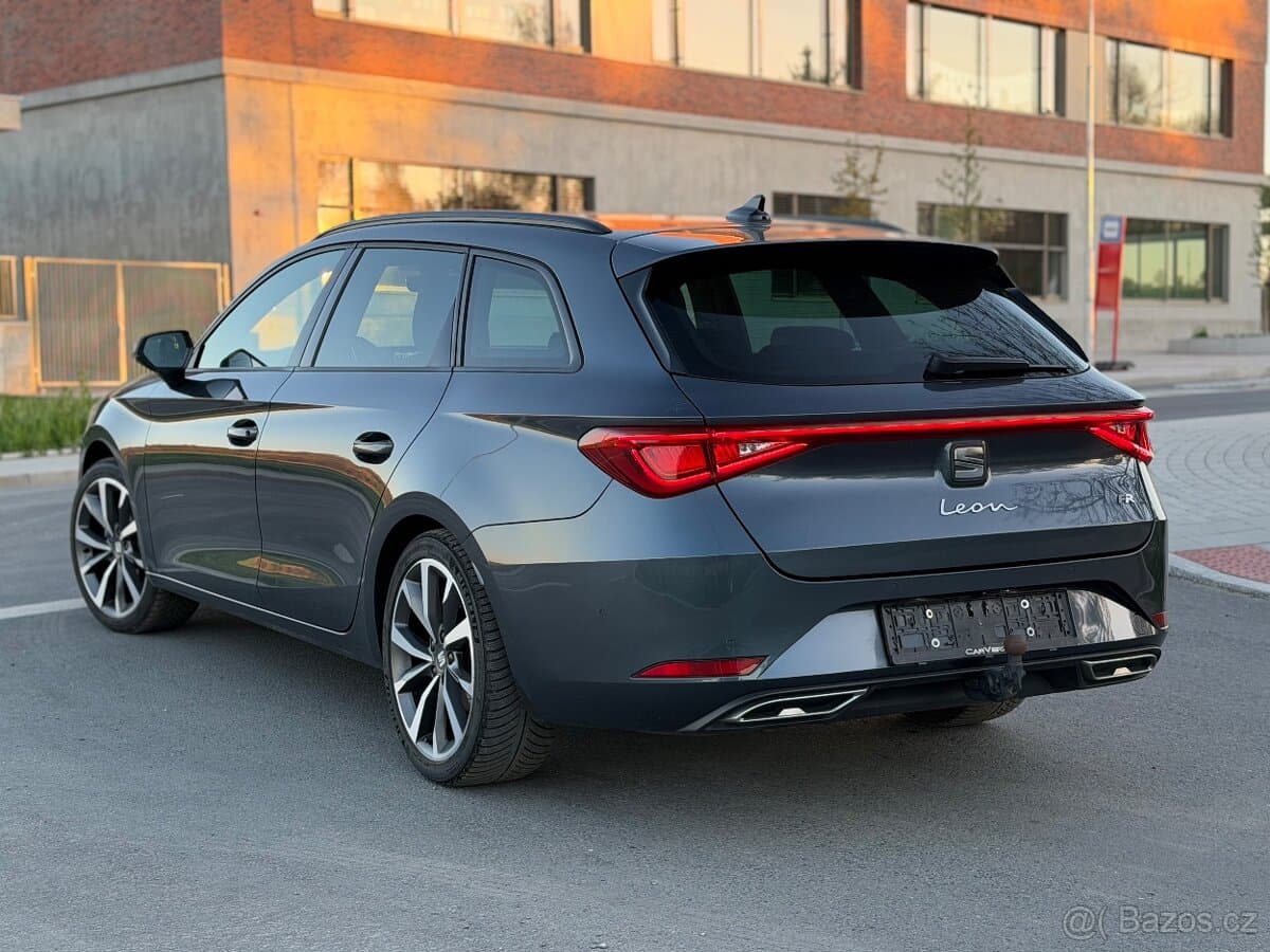 SEAT LEON FR 1.5 TSI 110KW KAMERA TAŽNÝ NAVI VIRTUAL M2022