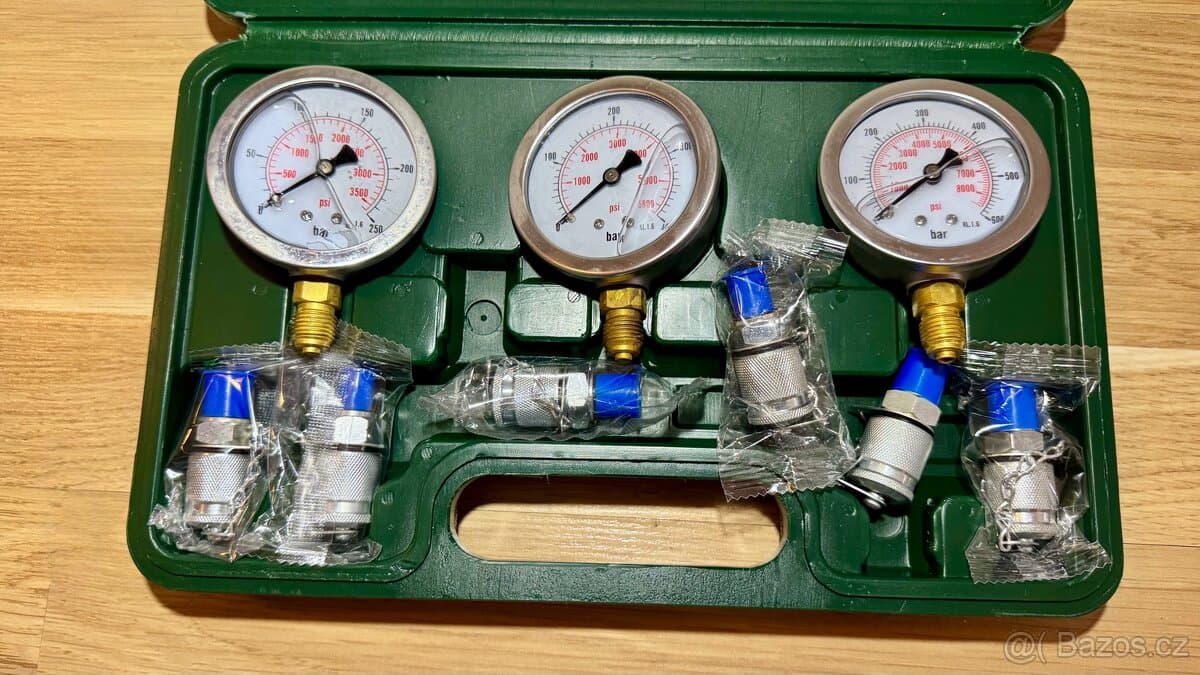 Sada pro testování hydraulických systémů stavební techniky