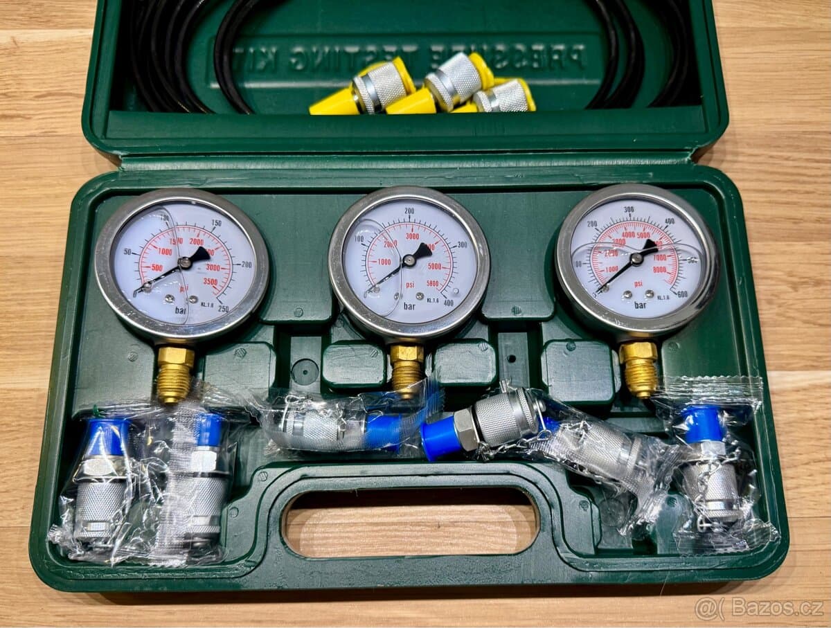 Sada pro testování hydraulických systémů stavební techniky