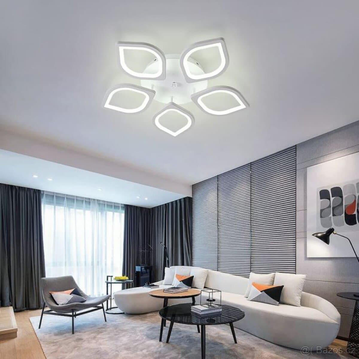 Designové stropní LED svítidlo s motivem okvětních lístků