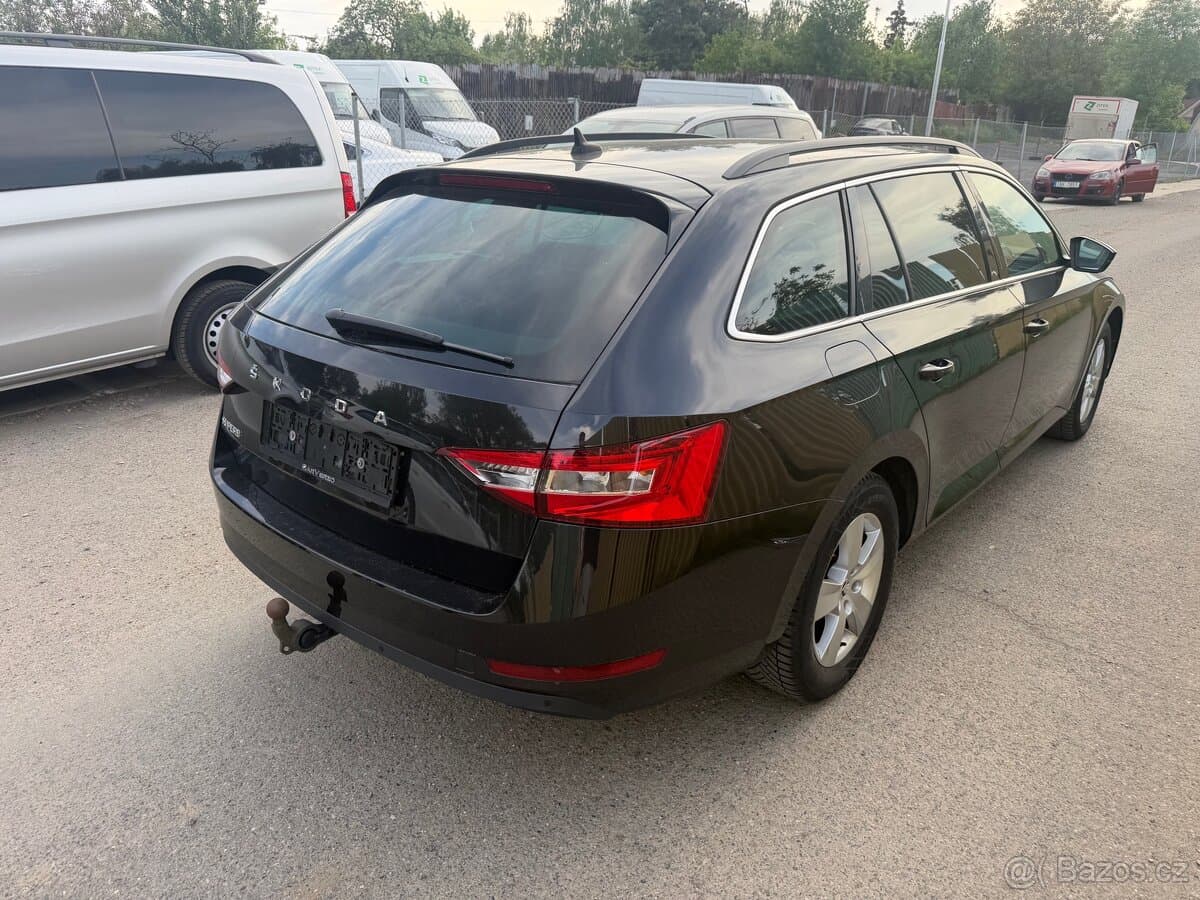 Škoda Superb 3 FL 2.0 Tdi 110Kw Style Kamera Tažný