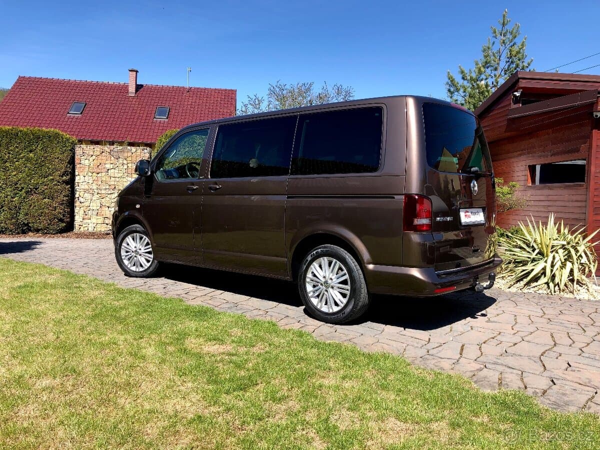 VW Multivan T5 Edice CUP ČR-8/2014-barva Toffe Braun