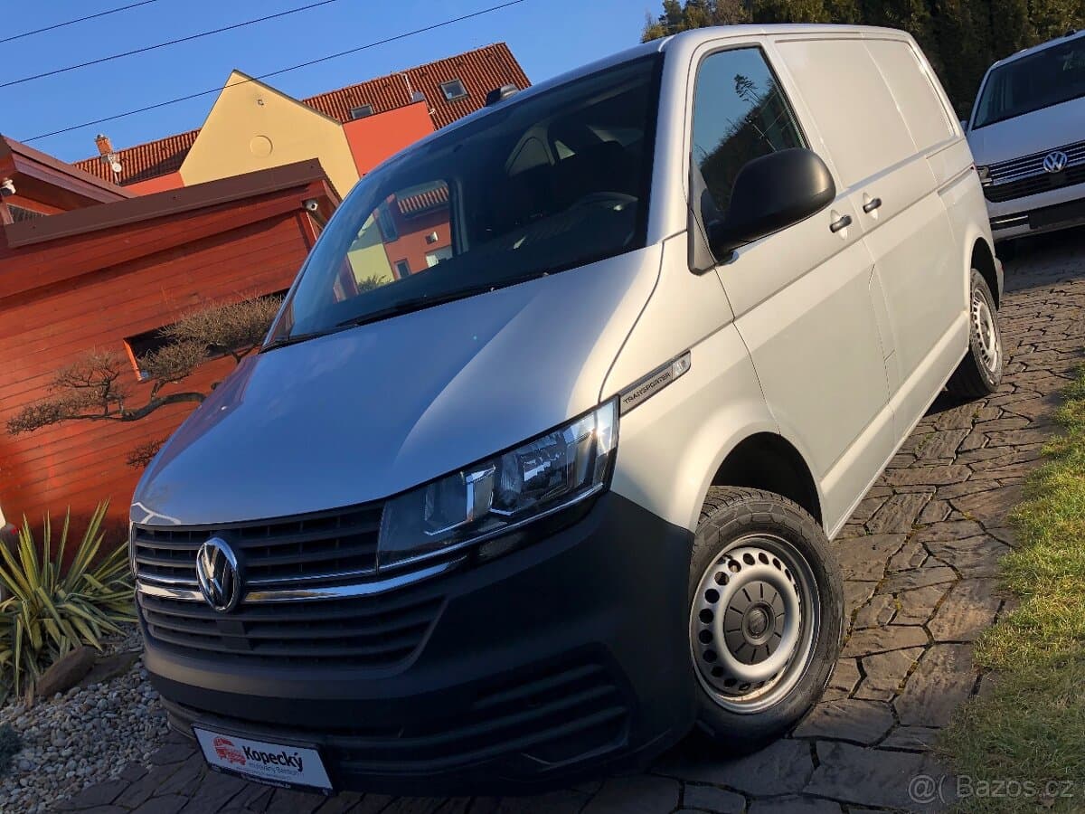 VW Transporter T6.1 DPH 156 tis. km Barva Silber Multivan
