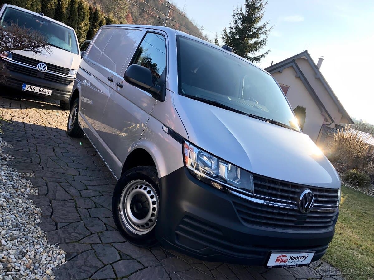 VW Transporter T6.1 DPH 156 tis. km Barva Silber Multivan