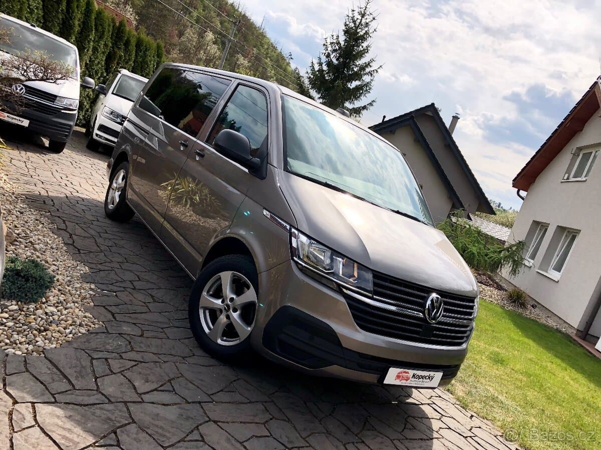 VW Multivan T6.1 DPH 110KW 8/2020 Tažné-7 Míst