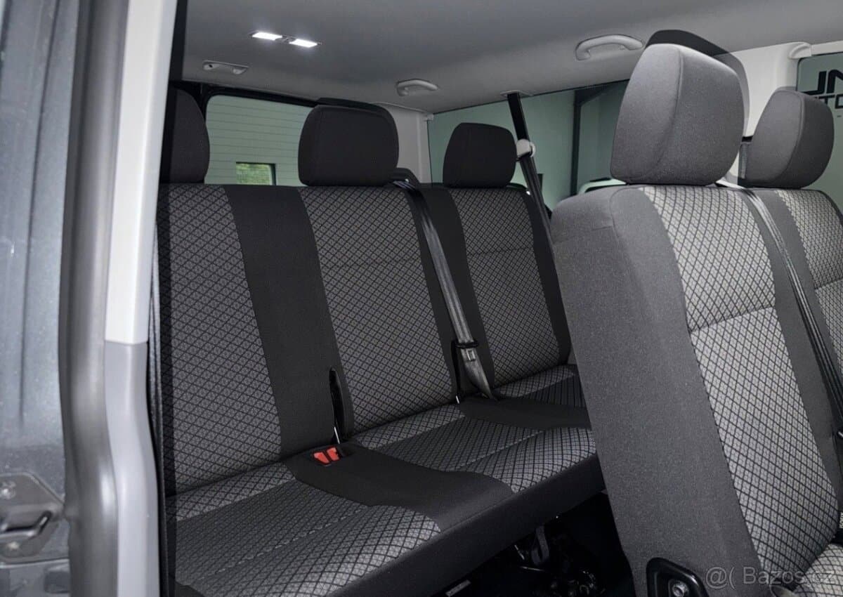 VW Caravelle T6.1 DSG-LONG-DPH-barva Indium Grey Multivan