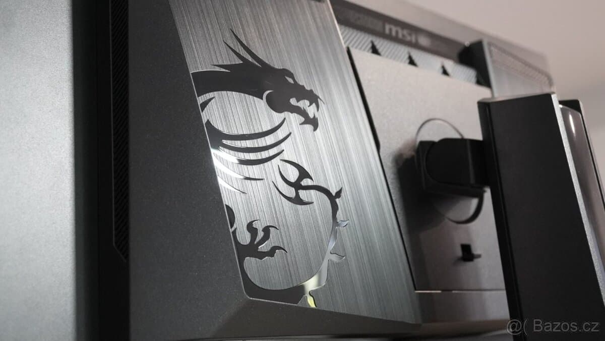 4K OLED 27" monitor MSI - výborný stav, záruka