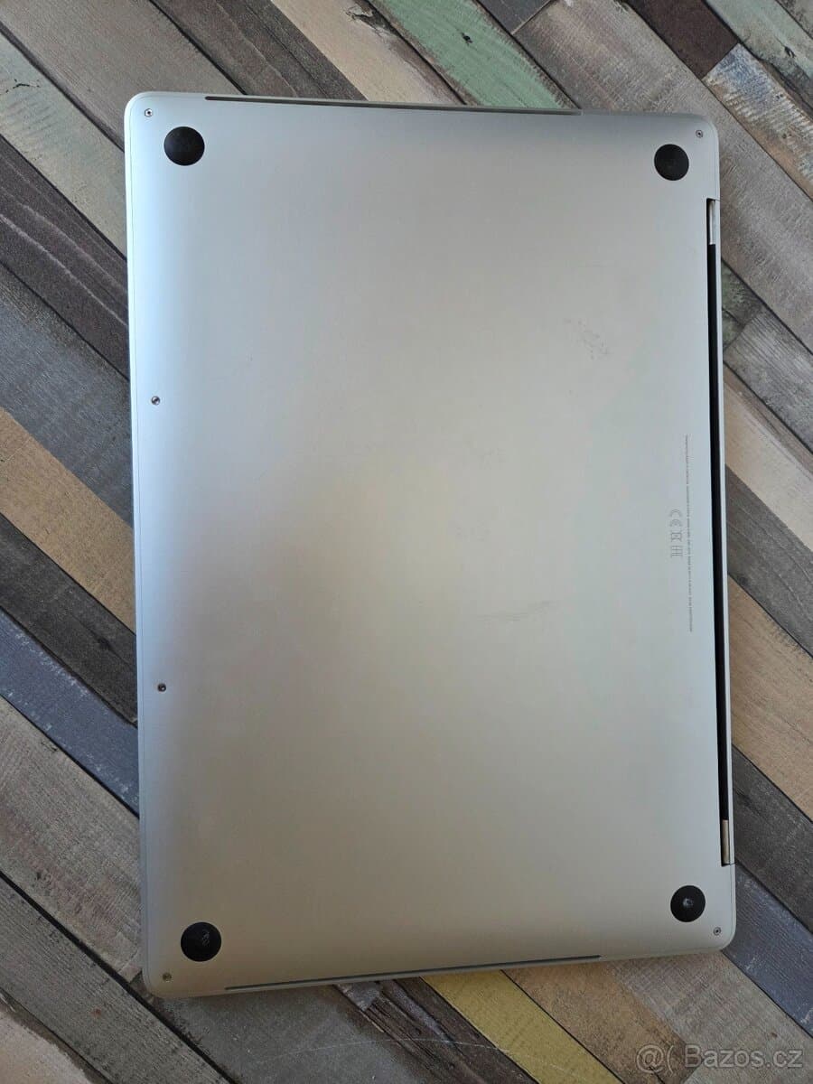 Apple MacBook Pro | 15" | 2018 | i7 | 512 GB